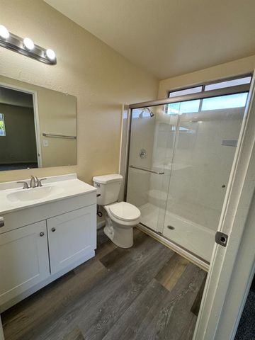 8517-8521 Portola Ct, Stockton, CA 95209