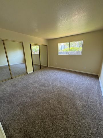 8517-8521 Portola Ct, Stockton, CA 95209