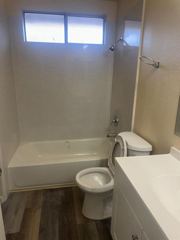 8517-8521 Portola Ct, Stockton, CA 95209