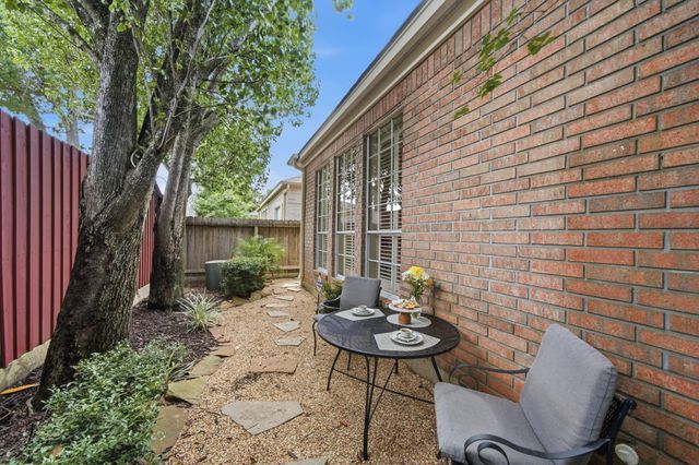 1308 Whispering Pines Drive, Houston, TX 77055