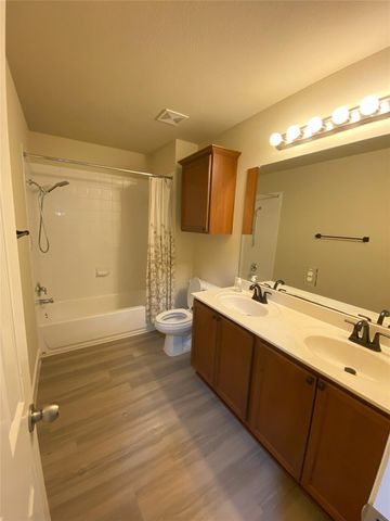 8600 Wood Stork DR 373, Austin, TX 78729