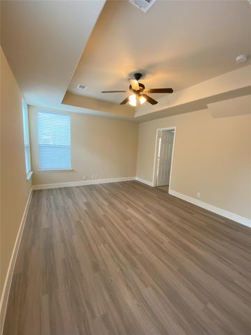 8600 Wood Stork DR 373, Austin, TX 78729