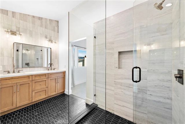 456 Orion Way, Newport Beach, CA 92663