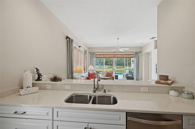 8722 52ND DRIVE E, Bradenton, FL 34211