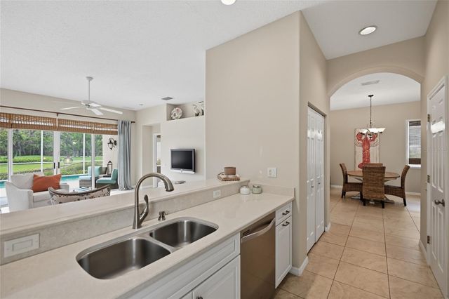 8722 52ND DRIVE E, Bradenton, FL 34211