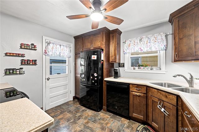 3635 Sherwood Avenue, Niagara Falls, NY 14301
