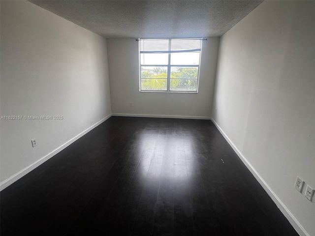 498 NW 165th St Rd D303, Miami, FL 33169