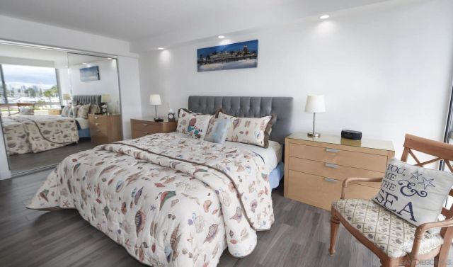 1710 Avenida Del Mundo 105, Coronado, CA 92118