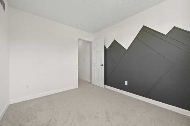 6987 Granite Falls Drive, Blacklick, OH 43004