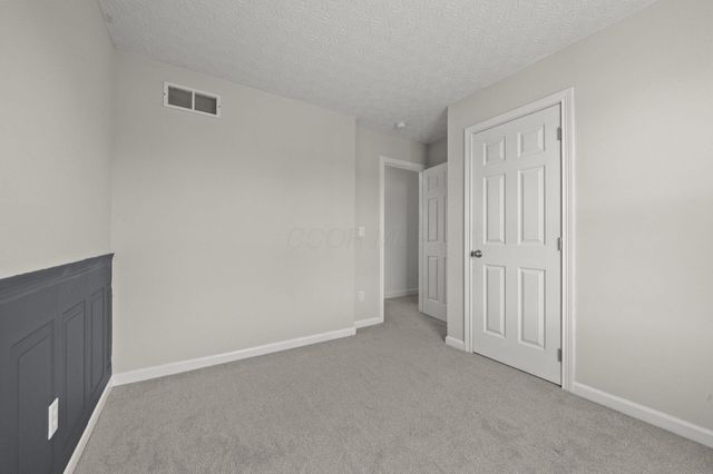 6987 Granite Falls Drive, Blacklick, OH 43004