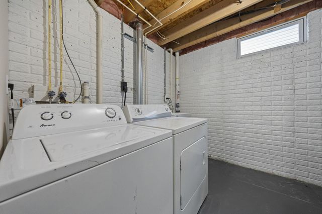 6987 Granite Falls Drive, Blacklick, OH 43004
