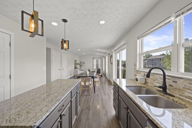 6987 Granite Falls Drive, Blacklick, OH 43004