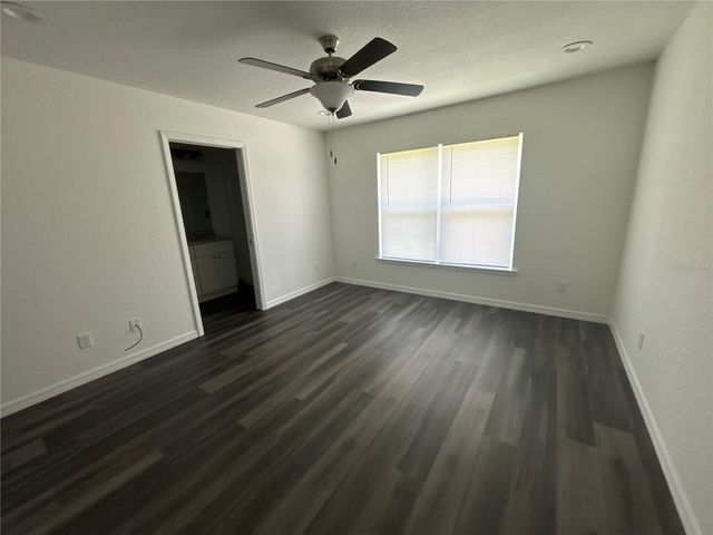 9 MALAUKA LOOP LANE, Ocklawaha, FL 32179