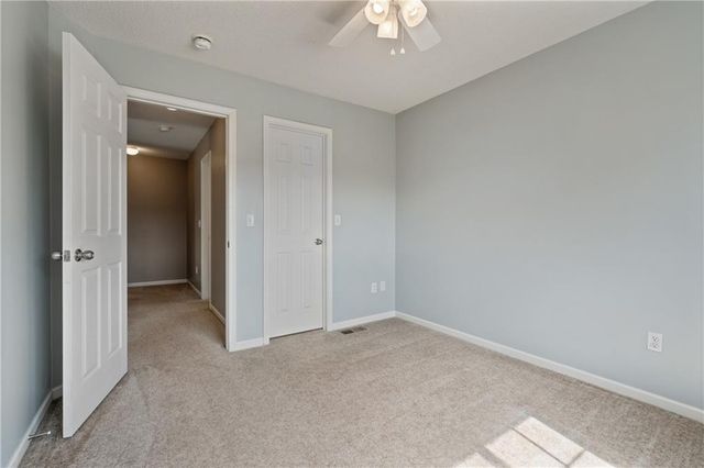 18528 Cherry Court, Gardner, KS 66030