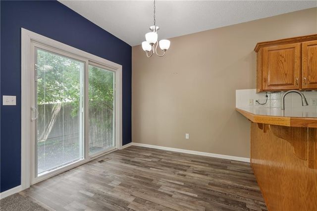 18528 Cherry Court, Gardner, KS 66030