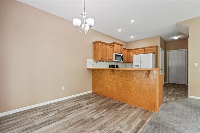 18528 Cherry Court, Gardner, KS 66030