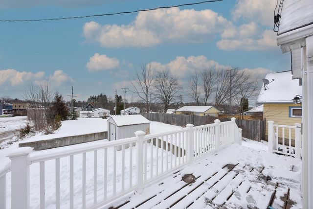 560 W Chestnut STREET, Port Washington, WI 53074