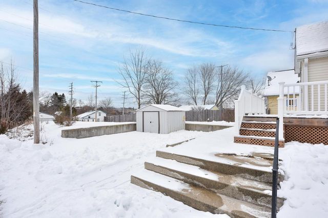 560 W Chestnut STREET, Port Washington, WI 53074