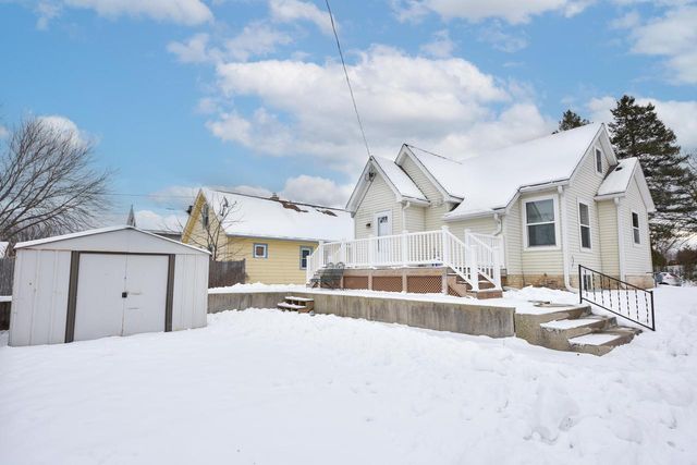 560 W Chestnut STREET, Port Washington, WI 53074