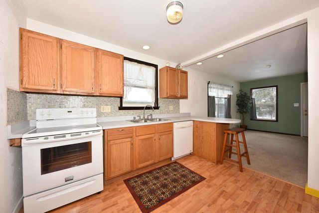 560 W Chestnut STREET, Port Washington, WI 53074