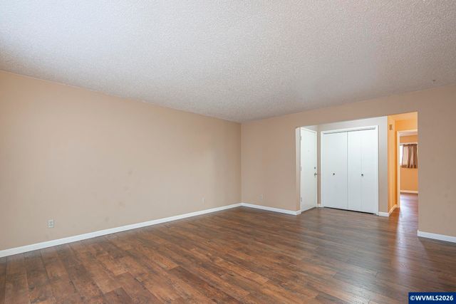 401 Madrona, Apt 3 Av SE, Salem, OR 97302