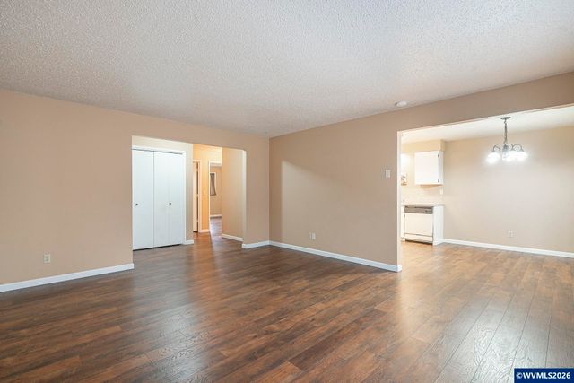 401 Madrona, Apt 3 Av SE, Salem, OR 97302