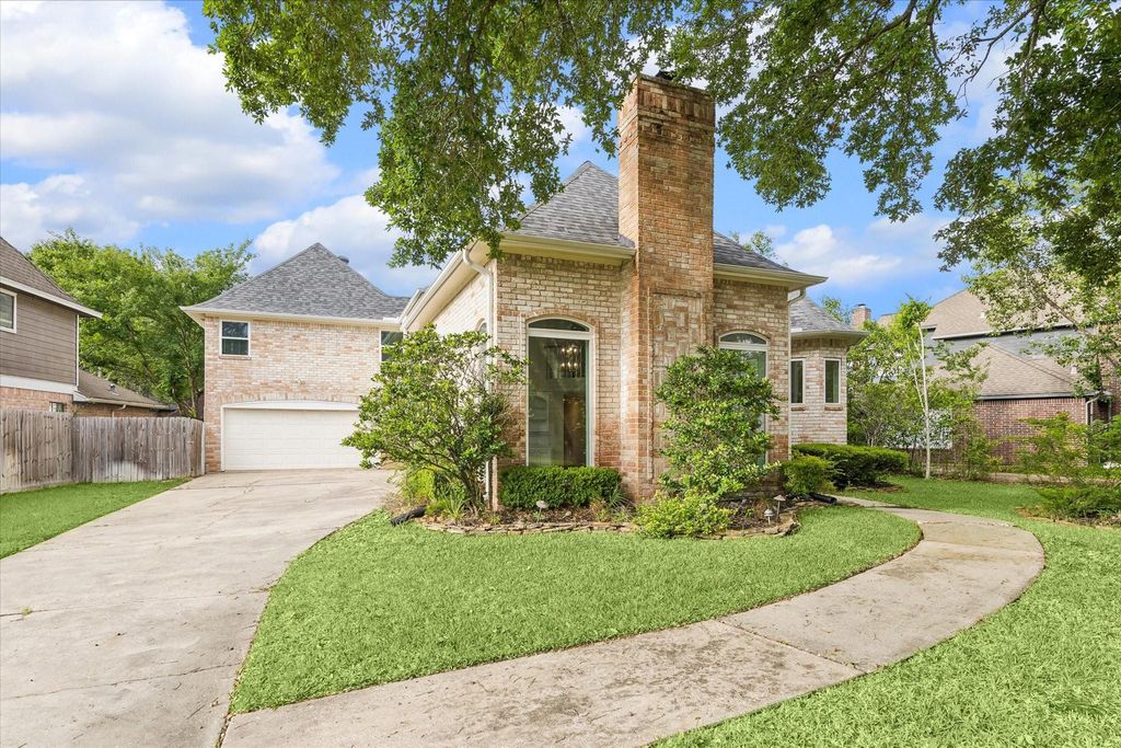 17902 Fernbluff Drive, Spring, TX 77379
