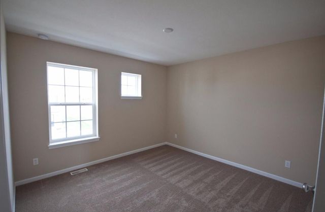 1063 E 116th Place, Crown Point, IN 46307