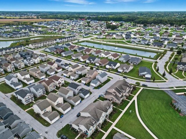 1063 E 116th Place, Crown Point, IN 46307