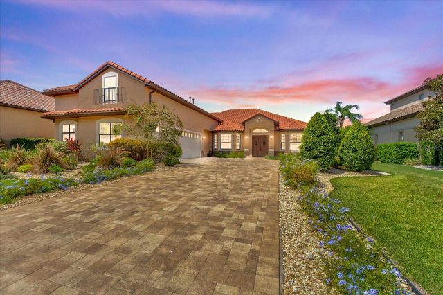 26301 AVENIDA LAS COLINAS, Howey In The Hills, FL 34737