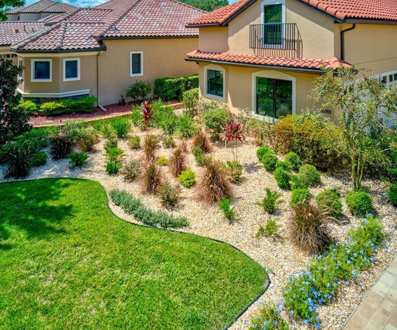 26301 AVENIDA LAS COLINAS, Howey In The Hills, FL 34737