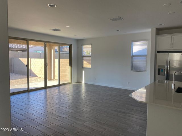 1651 W Paseo Way, Phoenix, AZ 85041