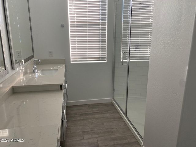 1651 W Paseo Way, Phoenix, AZ 85041