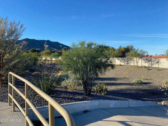 1651 W Paseo Way, Phoenix, AZ 85041