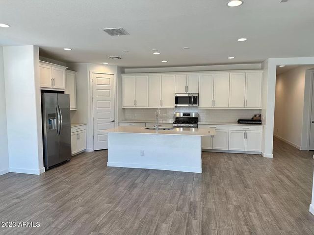 1651 W Paseo Way, Phoenix, AZ 85041