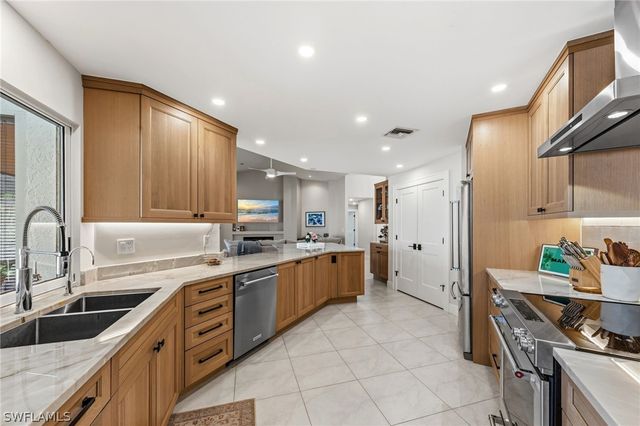 4724 Riverside DR, Estero, FL 33928