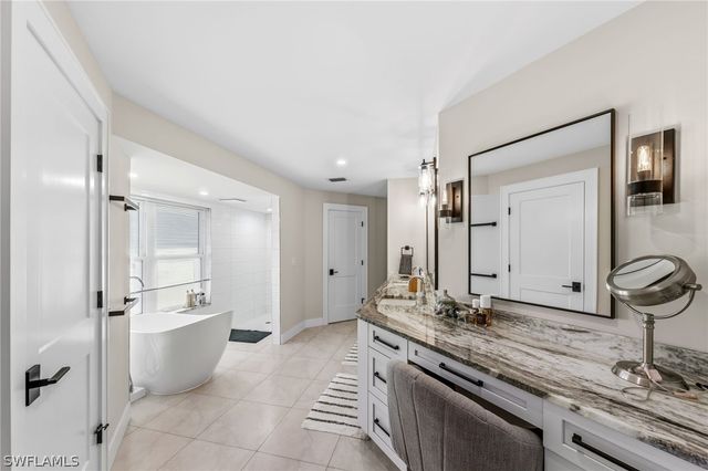 4724 Riverside DR, Estero, FL 33928