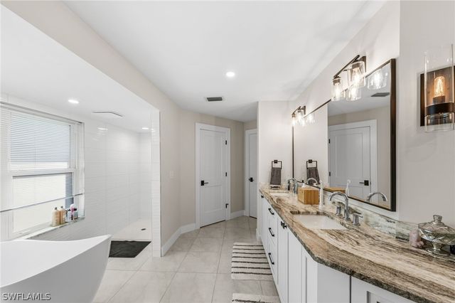 4724 Riverside DR, Estero, FL 33928