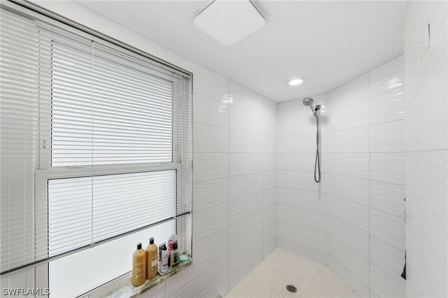 4724 Riverside DR, Estero, FL 33928