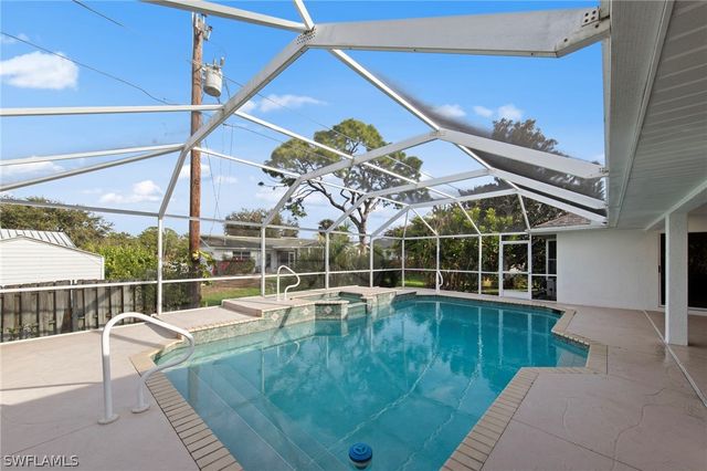 4724 Riverside DR, Estero, FL 33928