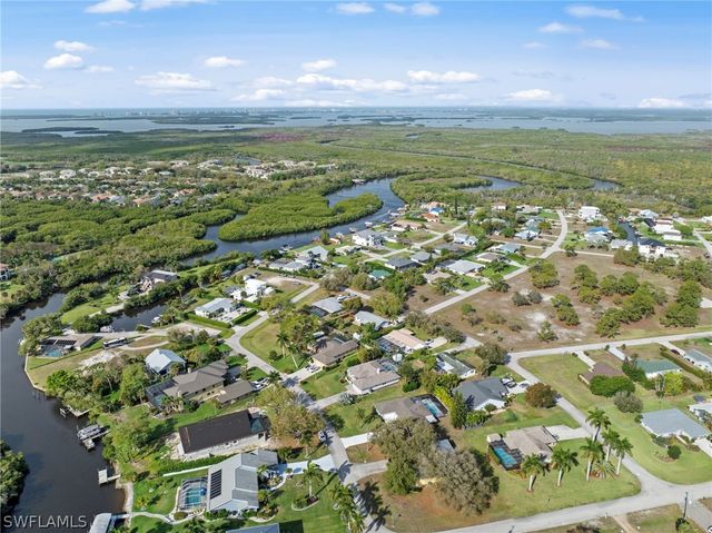 4724 Riverside DR, Estero, FL 33928