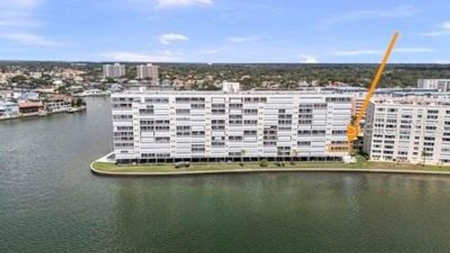 6060 SHORE BOULEVARD S 200, Gulfport, FL 33707