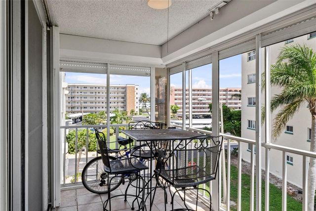 6060 SHORE BOULEVARD S 200, Gulfport, FL 33707
