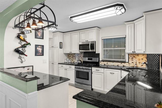 6060 SHORE BOULEVARD S 200, Gulfport, FL 33707