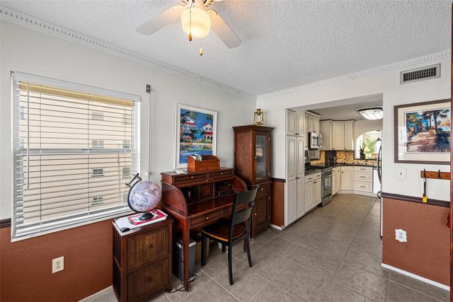 6060 SHORE BOULEVARD S 200, Gulfport, FL 33707