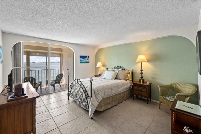 6060 SHORE BOULEVARD S 200, Gulfport, FL 33707