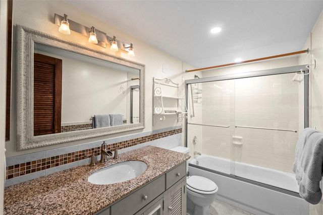 6060 SHORE BOULEVARD S 200, Gulfport, FL 33707
