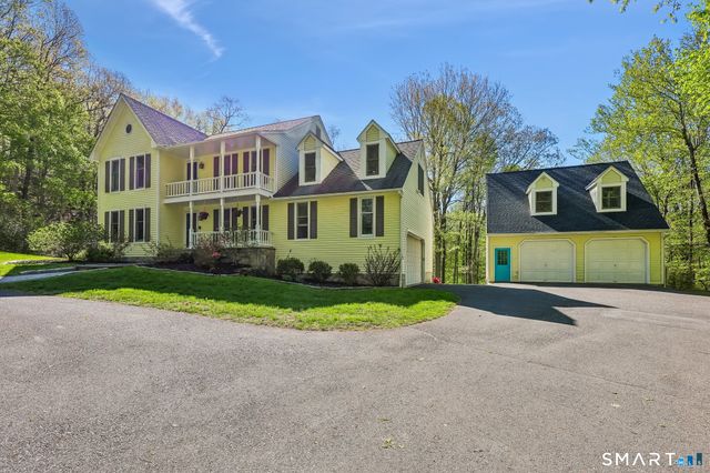 13 Aunt Pattys Lane West, Bethel, CT 06801