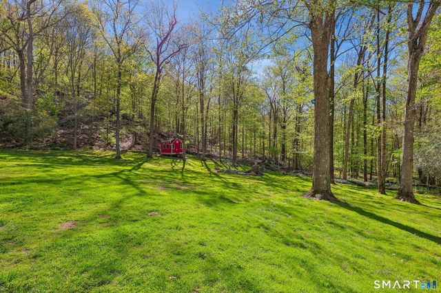 13 Aunt Pattys Lane West, Bethel, CT 06801