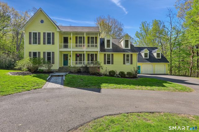 13 Aunt Pattys Lane West, Bethel, CT 06801